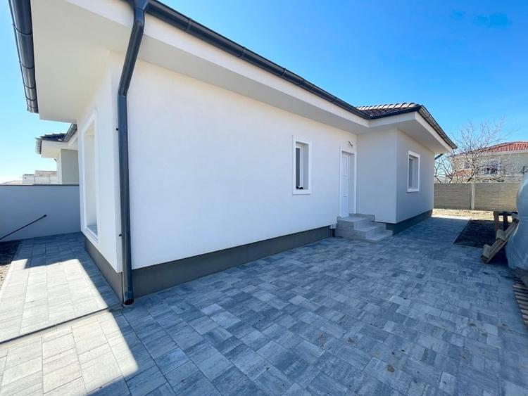 Duplex 3 dormitoare SUPERPOZITIE Mosnita Noua - 1