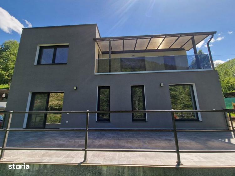 Casa / Vila de lux de vanzare Gura Raului - 12