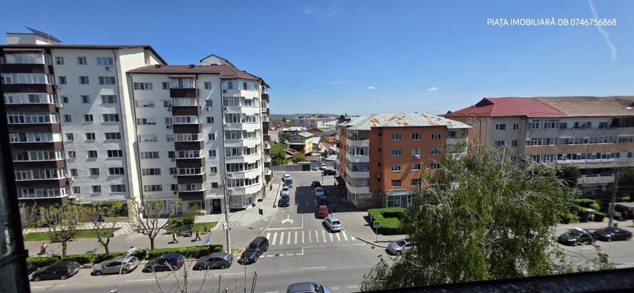 Apartament 4 Camere – Vedere Panoramică pe 2 zone diferite – Zona Piața 1 Mai - 2