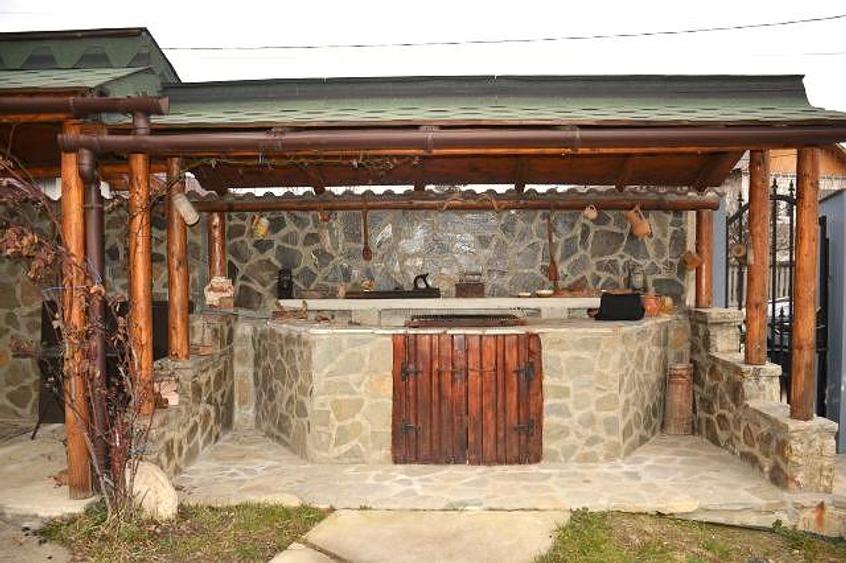 Vanzare Casa, la cheie, mobilata utilata, Branesti - 15 km de Targoviste. - 16