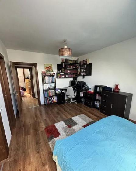 Apartament 3 camere, 2 bai - zona Tractorul - 3