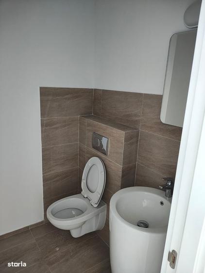 Spatiu comercial 58 mp, central, vitrina, vad comercial, parcare - 4