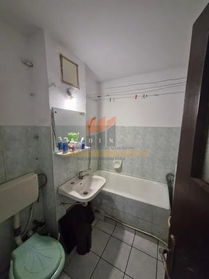 Apartament 2 camere, Trivale, centrala, izolat - 4