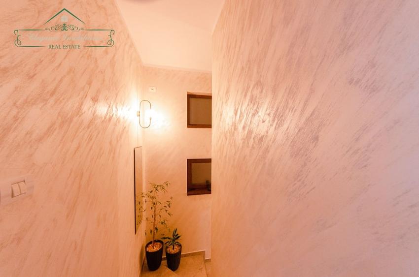 Vila moderna cu 4 camere, zona Westfield, Arad - 11