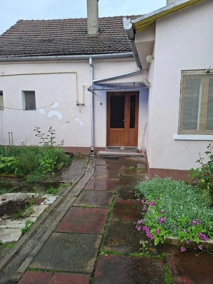Casa in Ora?tie, zona cu vad - 2
