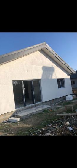 Urgent vand!Casa de vanzare Valu lui Traian 500 mp - 2