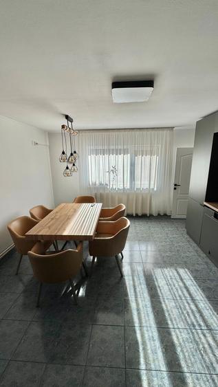 Casa Moderna -  Constructie 2012 - 100 MP utili - 1280 MP Curte - 4 Camere - NOU - 7