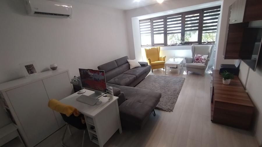 Apartament cu 2 camere decomandat în Central