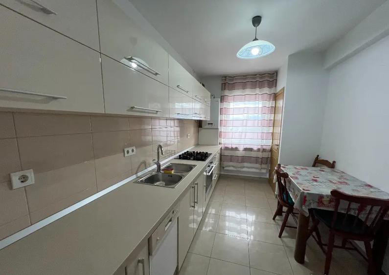 INCHIRIEZ apartament 3 camere decomandat,renovat,zona Selimbar - 3