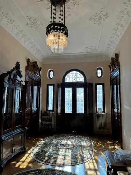 Casa de vanzare zona centrala - 2