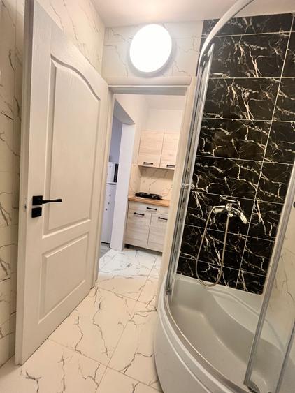 Cameră de cămin cu baie proprie,cu chirias,zona Mihail Sturdza,etaj 1 - 3