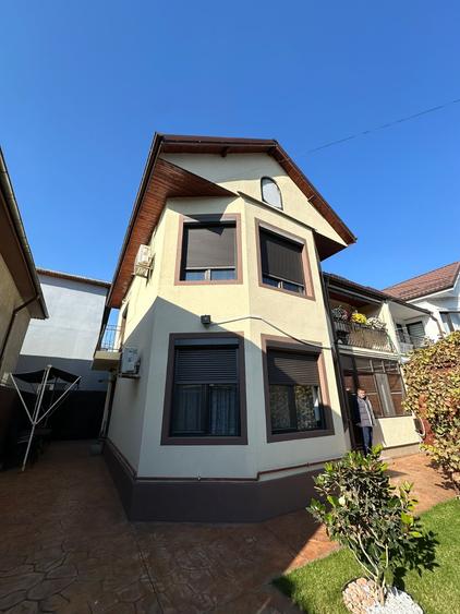 [SECTOR 3] Vila P+1+M cu 5 camere, Teren 182 mp - MOBILATA - - 1