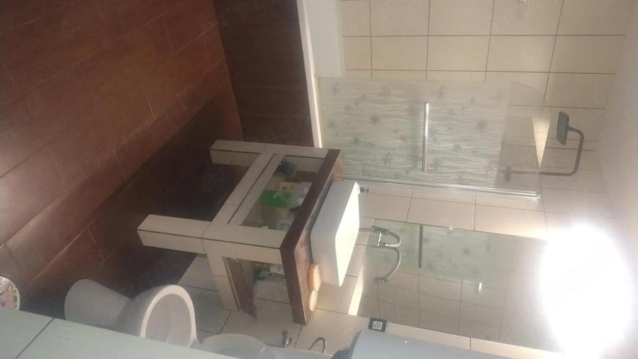 Vand Schimb casa Bro?teni, Ialomi?a - 8
