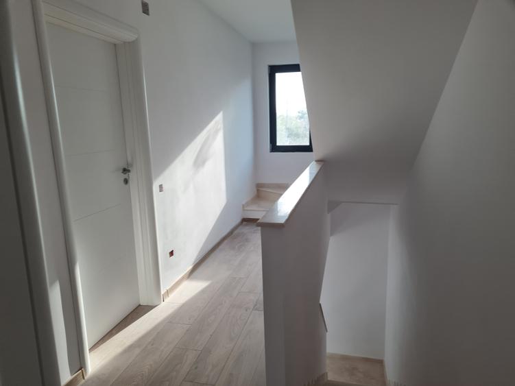 Locuinta cuplata ,tip duplex P+1+M,Sd190mp,Su145mp,4 camere,  "vanzare "la alb"! - 13