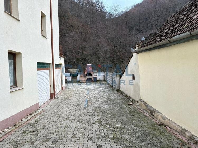 Comision 0%, casa/pensiune 15 camere, zona frumoasa - 23