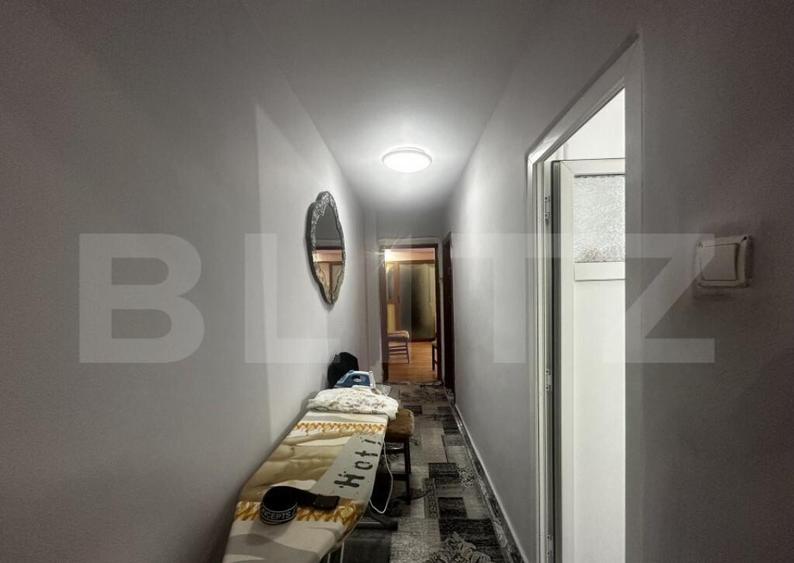 Apartament 3 camere, 70 mp , zona 8 Mai - 4