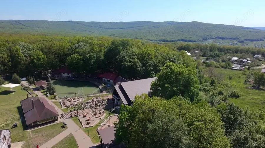 Teren de Vanzare 850 mp | Petrarie Burnova | Zona Verde, Investitie - 1