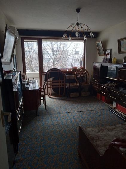 apartament 3 camere de vanzare - 1