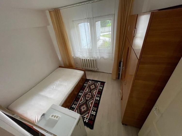 Inchiriez apartament cu 3 camere - 6