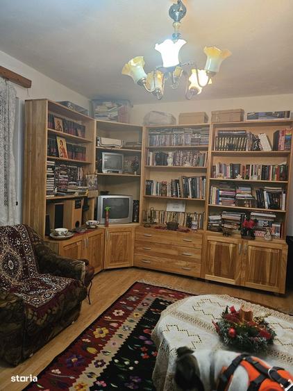 Casa la tara locuibila, cu gradina, ideala pentru liniste si relaxare - 2