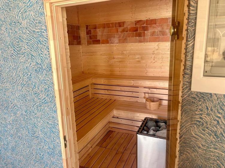 Hotel KM0 Costinesti + Restaurant + Bar + 6 spatii comerciale - 4