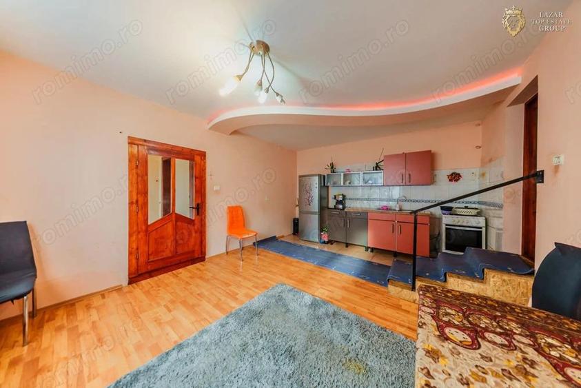 Casa 3 camere de vanzare la Zabrani - 9