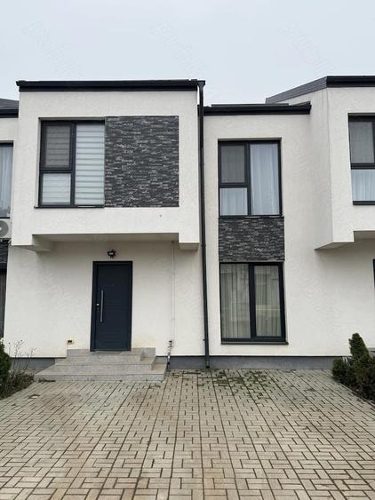 Casa insiruita - 4 camere + pod depozitare, curte 56 mp, 2 locuri de parcare - Bragadiru, Str. Topaz - 10