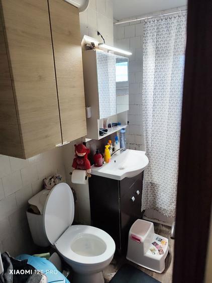 De vanzare apartament cu 3 camere - 1