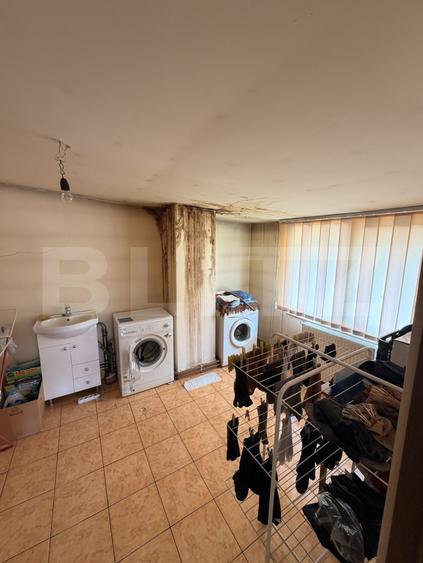 Casă individuală cu 4 camere cu Canalizare în Exterior Vest