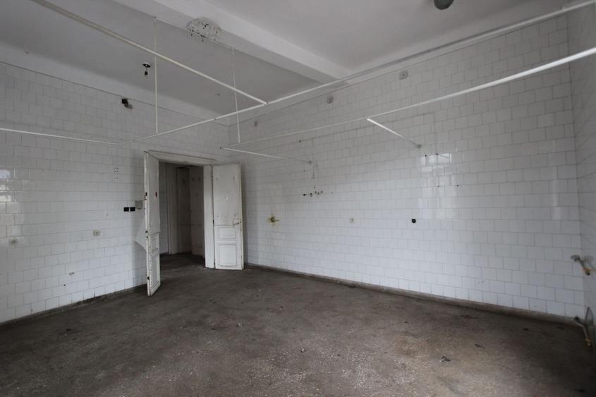 Imobil pretabil cladire de birouri, clinica medicala - Central - 26