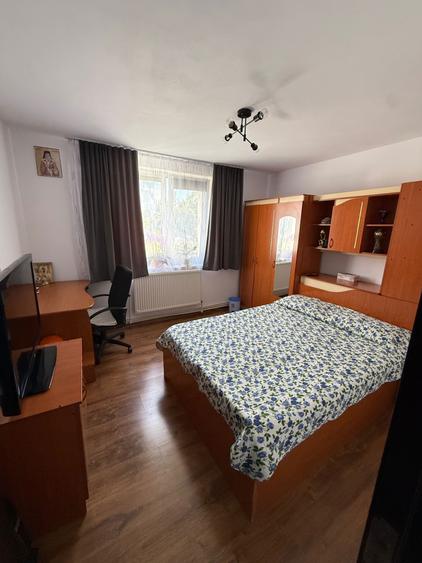 Apartament in Bumbesti Jiu,2 camere semidecomandat - 1