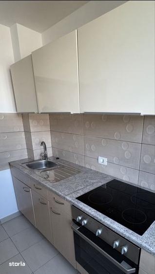 Inchiriez apartament 3 camere in Campina zona OMV - 1