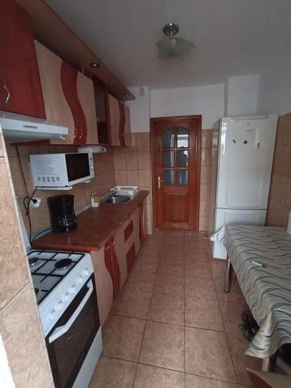 Apartament cu 2 camere decomandat în Galata - 5