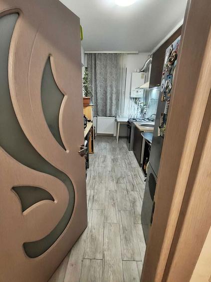 Apartament 1 camera tip studio- de vanzare Drumul Gura Putnei vis-a vis de Mega Image - 1