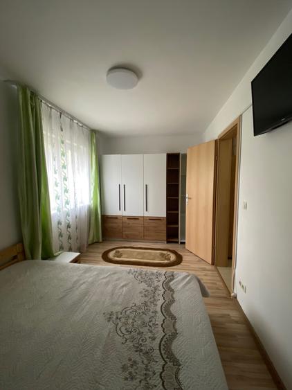 Inchiriez apartament 2 camere - 7