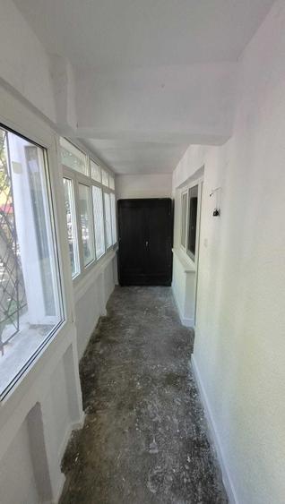 Apartament cu 2 camere decomandat, mobilat în 1 Mai