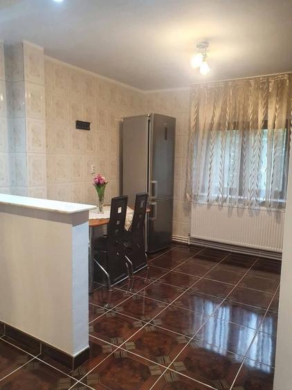Apartament cu 2 camere decomandat în Casa de Cultură