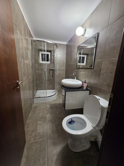 Proprietar, inchiriez apartament 3 camere Barncoveanu metrou - 1