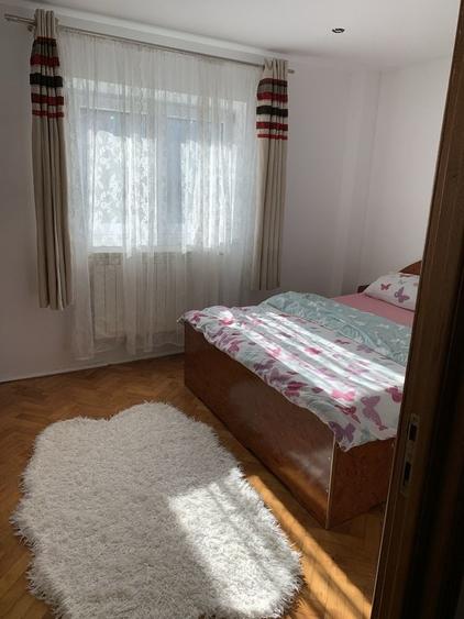 Apartament cu 3 camere decomandat în George Enescu