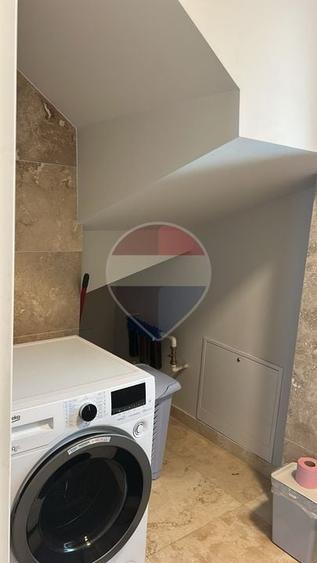 Casă individuală cu 4 camere cu Teren 450 Mp în Tamași