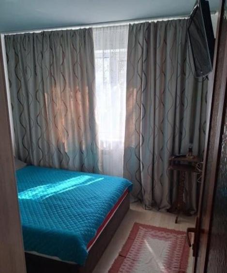 Apartament cu 3 camere semidecomandat, mobilat în Tomis Nord