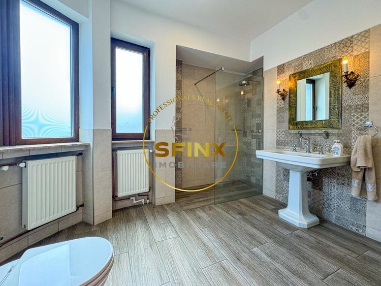 Apartament cu 5 camere decomandat în P-ța Romană
