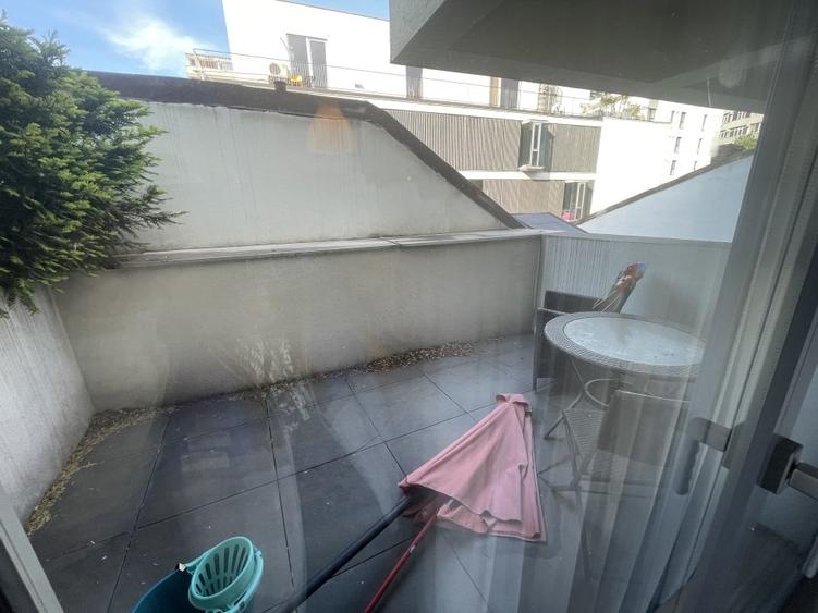 Apartament cu 3 camere decomandat în Banu Manta