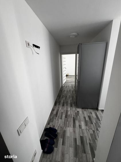 Apartament cu 3 camere semidecomandat în Boldești