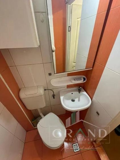 Garsonieră semidecomandată, mobilată în Mărăști