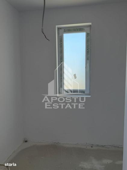 Casă cu 4 camere în Remetea Mare