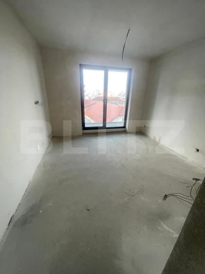 Apartament cu 2 camere semidecomandat în Semicentral