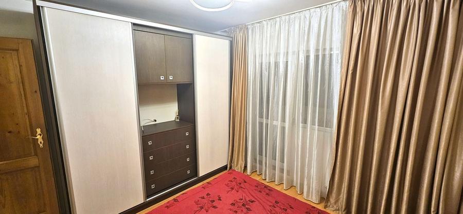 Apartament cu 3 camere decomandat, mobilat în Crângași