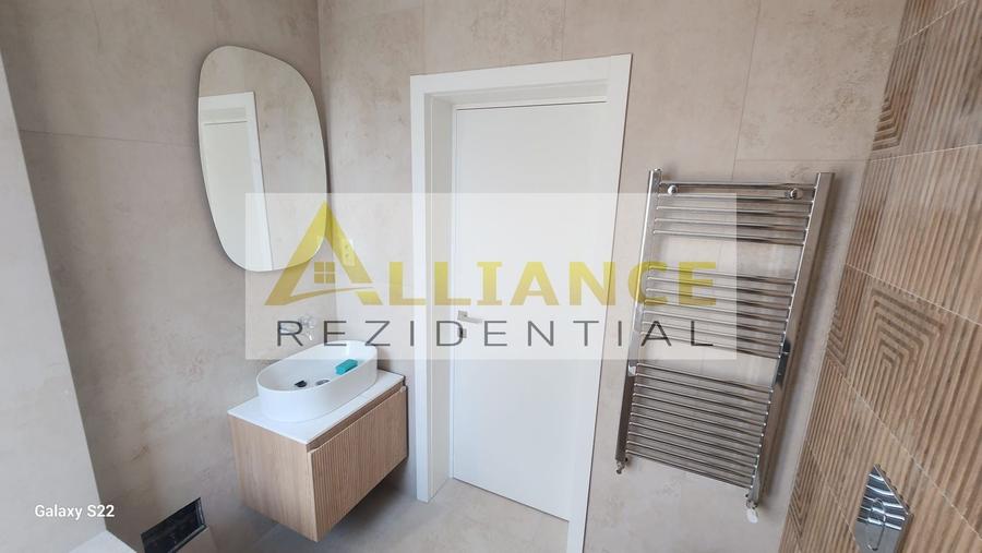 Casă individuală cu 5 camere cu Canalizare în Nord
