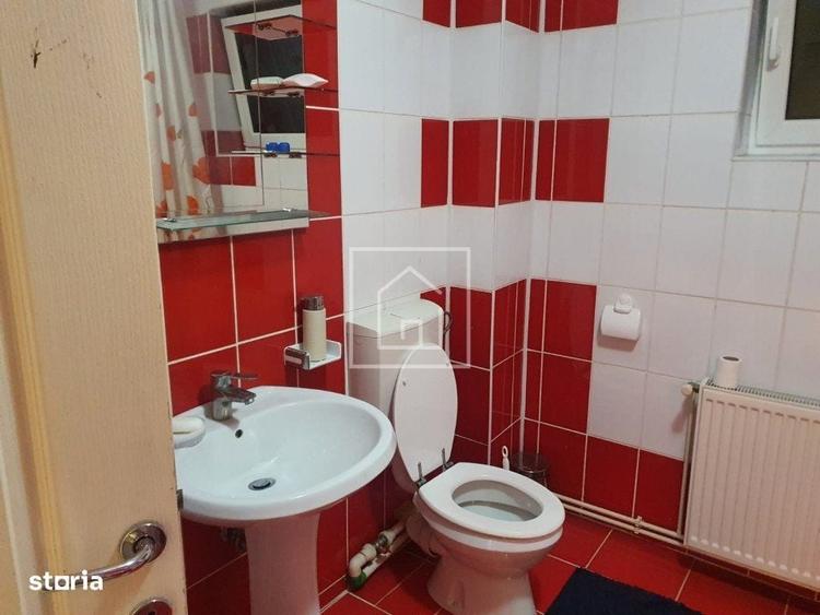 Apartament cu 3 camere decomandat în Piața Cluj